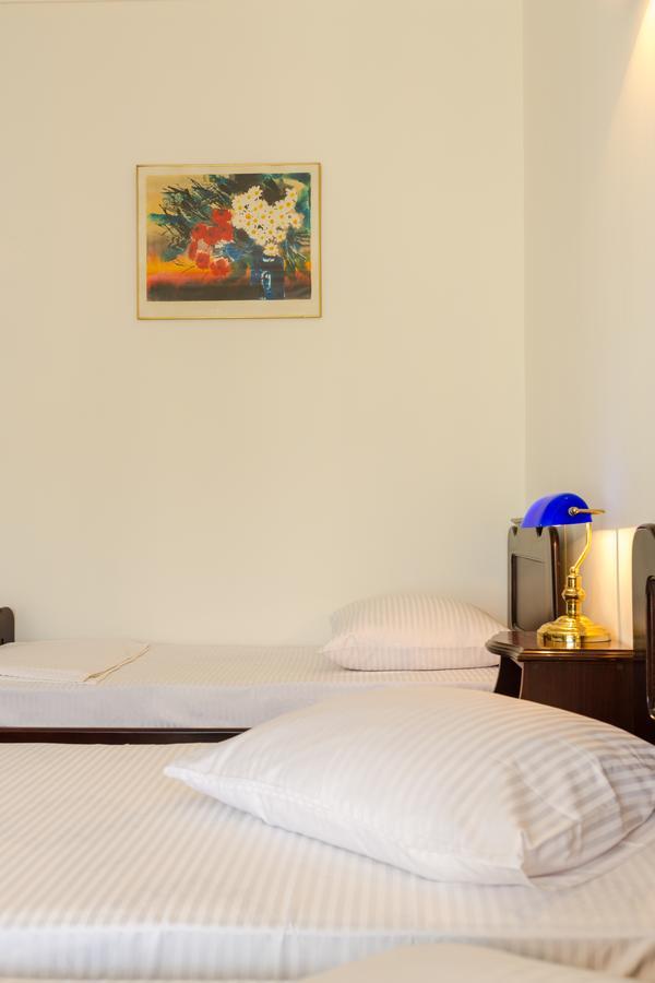 Hotel Simpatia Kobuleti Ngoại thất bức ảnh
