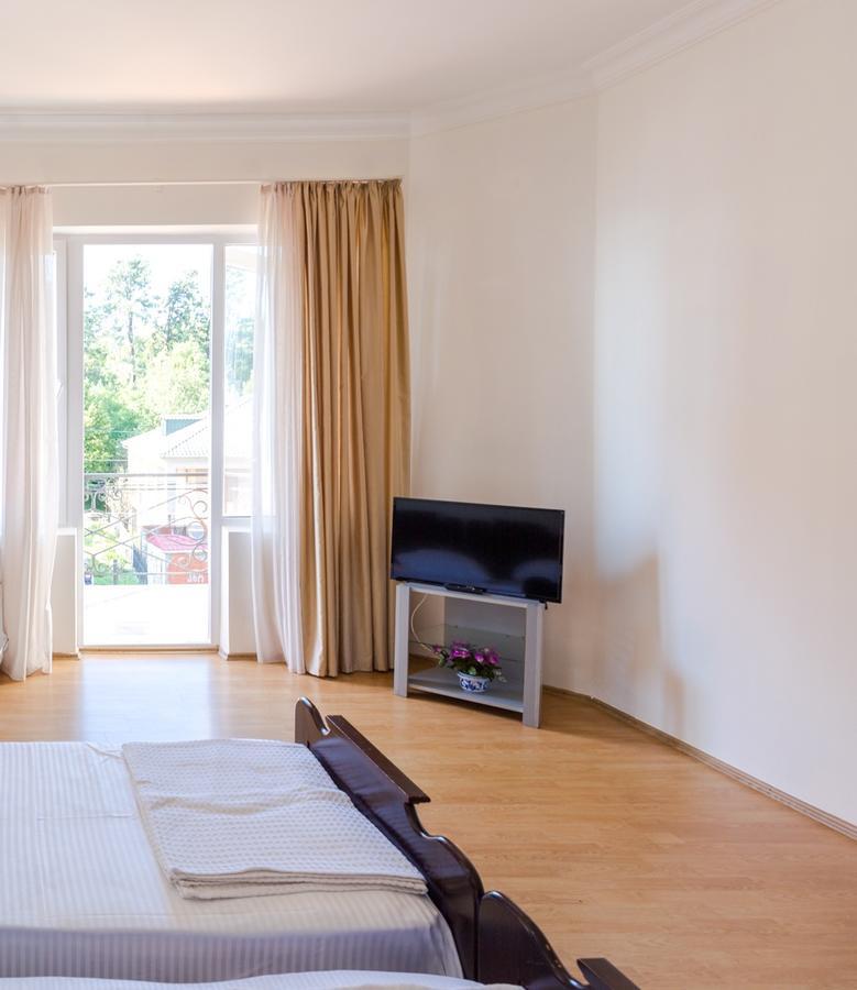Hotel Simpatia Kobuleti Ngoại thất bức ảnh